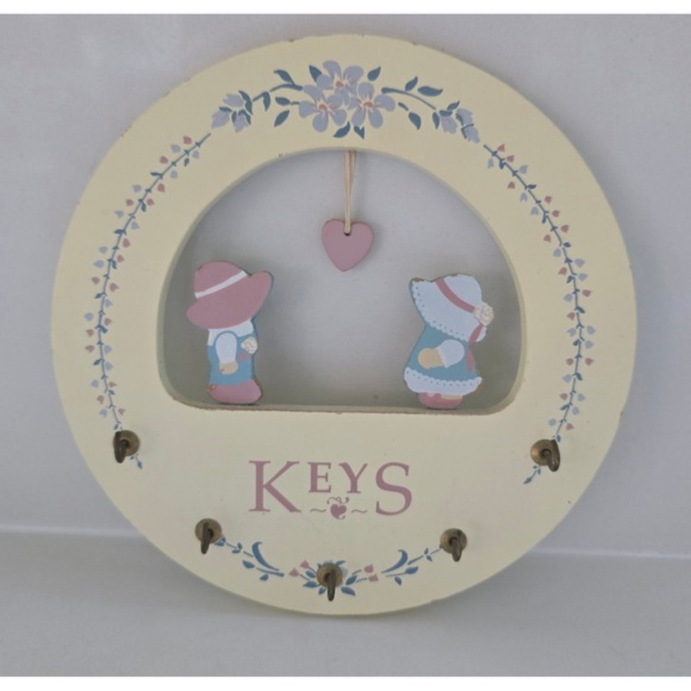 Vintage Wooden Key Rack Sunbonnet Sue & Overall Sam w/Heart Wall Hanging 5 Hooks